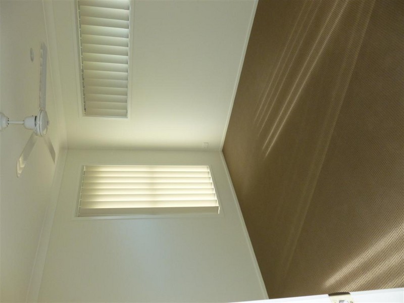 15 MAWSON, Urraween QLD 4655