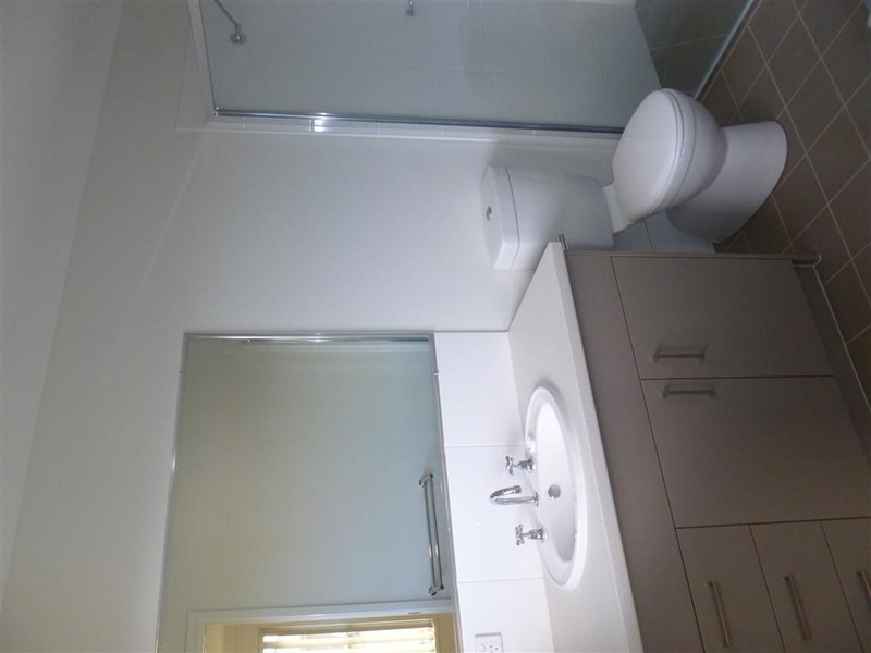 15 MAWSON, Urraween QLD 4655