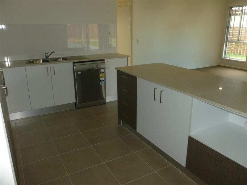 15 MAWSON, Urraween QLD 4655