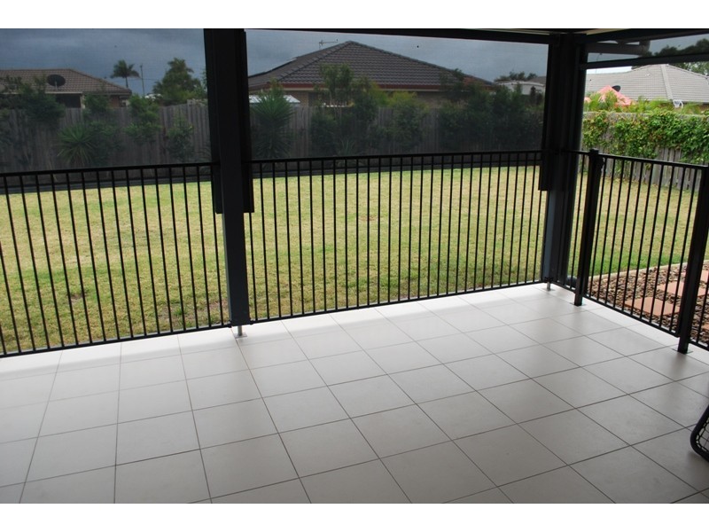 3 Columbus Close, Urraween QLD 4655