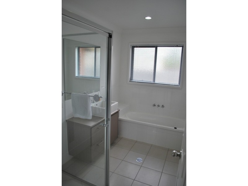 3 Columbus Close, Urraween QLD 4655
