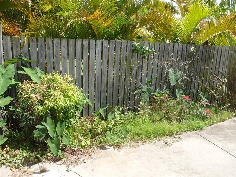 7b Debra Court, Urangan QLD 4655