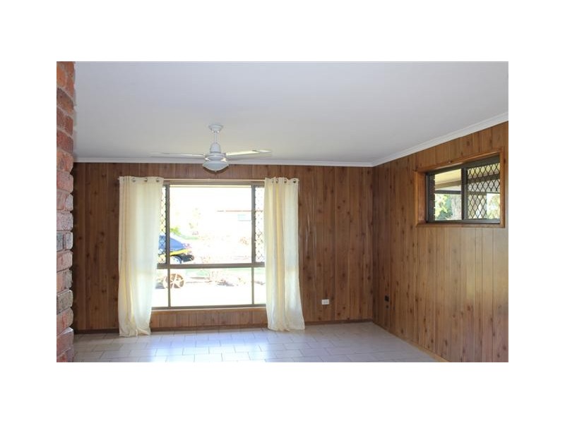 11 BURRUM STREET, Urangan QLD 4655