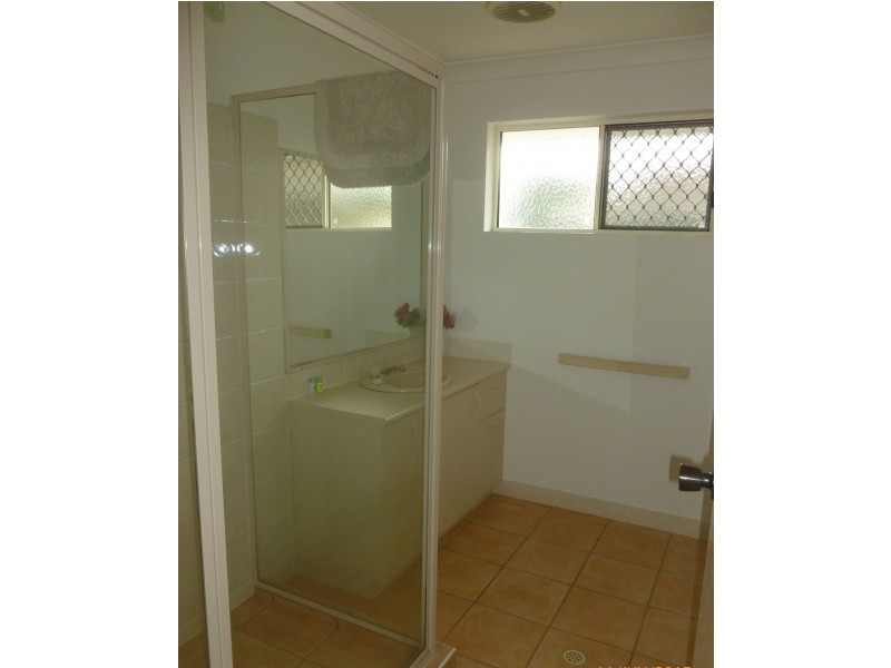 52 Ann Street, Torquay QLD 4655