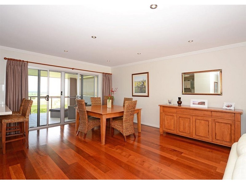 22 Sandy View Drive, Nikenbah QLD 4655