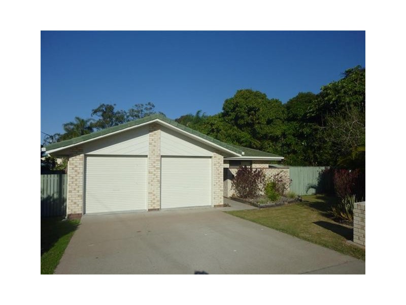 32 BIDEFORD STREET, Torquay QLD 4655