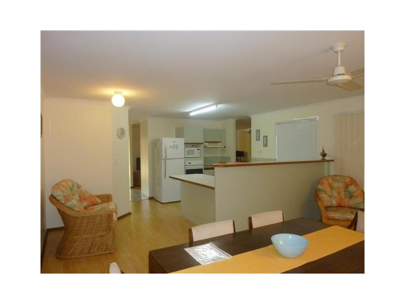 32 BIDEFORD STREET, Torquay QLD 4655