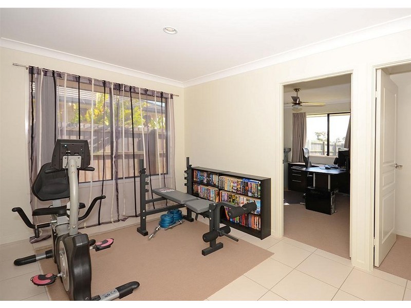 10 Harly Court, Urraween QLD 4655