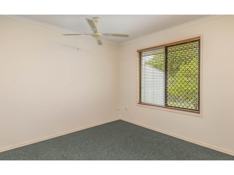 46 Alexander St, Urangan QLD 4655