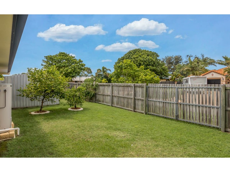 46 Alexander St, Urangan QLD 4655
