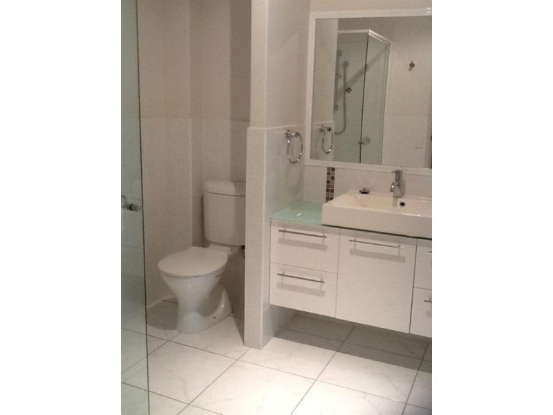 2/580 Esplanade, Urangan QLD 4655