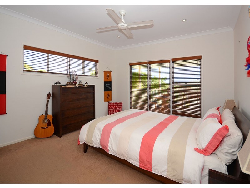 12 Faye Avenue, Scarness QLD 4655