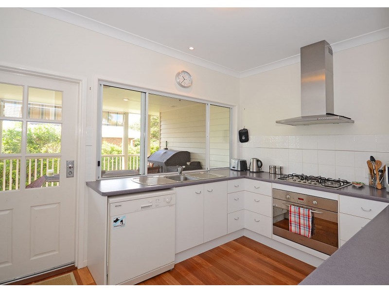 12 Faye Avenue, Scarness QLD 4655