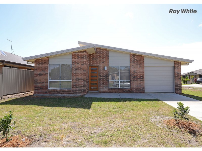 8 Bulleen Way, Burrum Heads QLD 4659