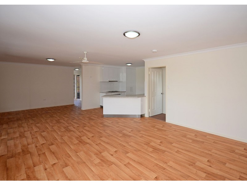 8 Bulleen Way, Burrum Heads QLD 4659