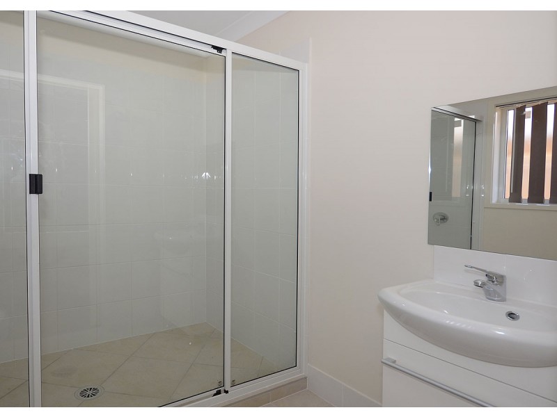 8 Bulleen Way, Burrum Heads QLD 4659