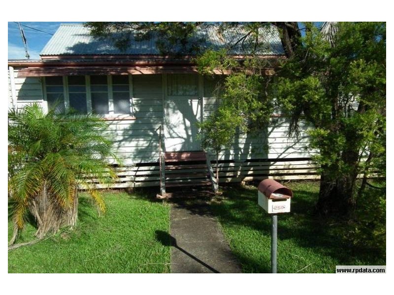 259 Tooley Street, Maryborough QLD 4650