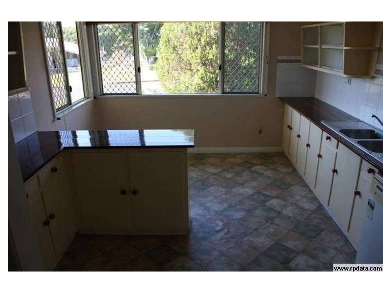 6 Wynne Parade, Maryborough QLD 4650