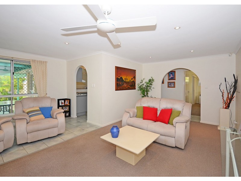 6 Bergin Court, Torquay QLD 4655