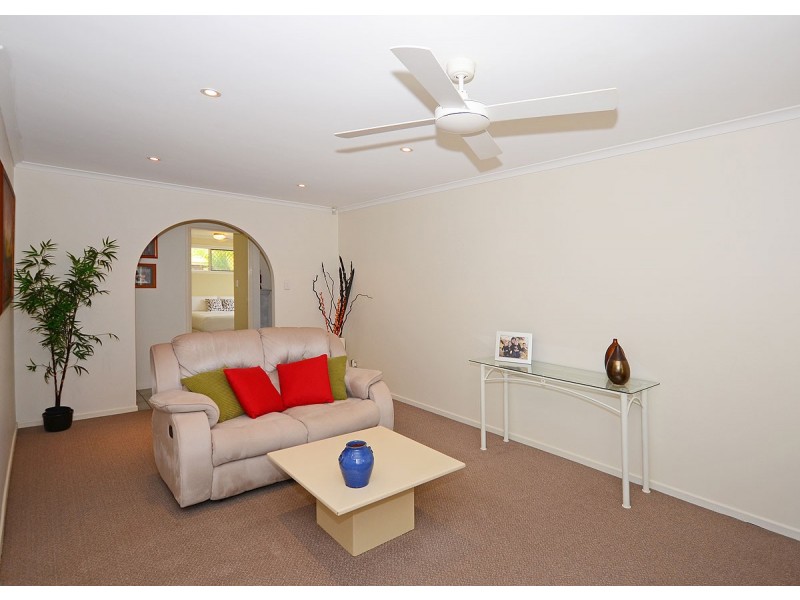 6 Bergin Court, Torquay QLD 4655