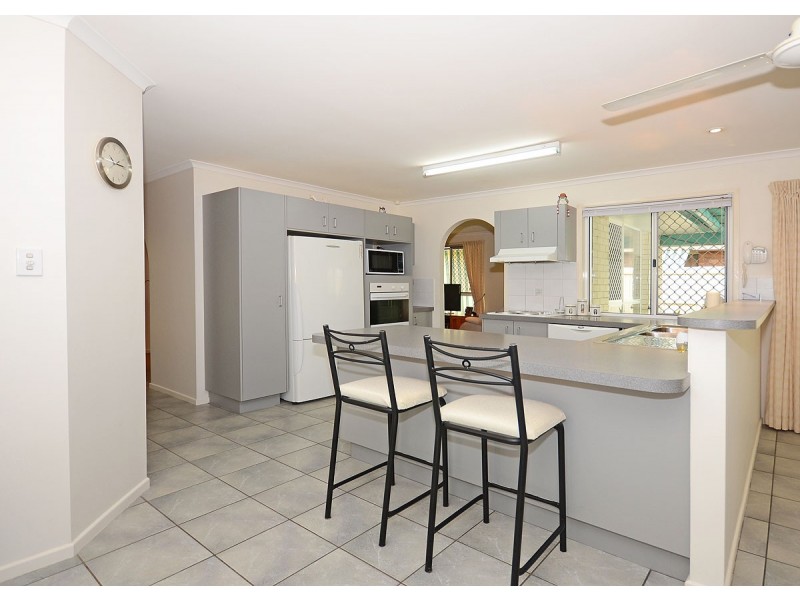 6 Bergin Court, Torquay QLD 4655