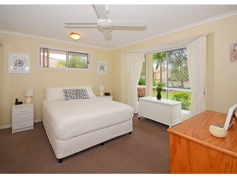 6 Bergin Court, Torquay QLD 4655