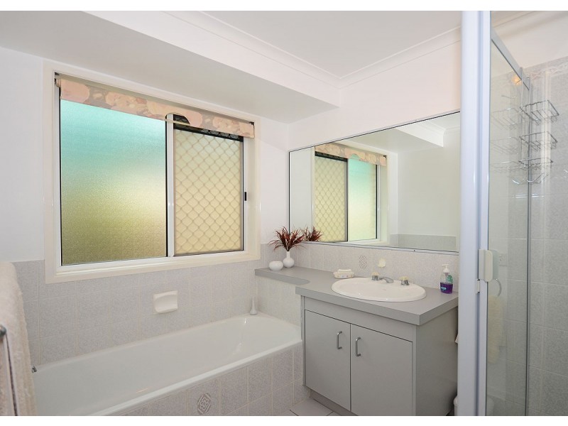 6 Bergin Court, Torquay QLD 4655