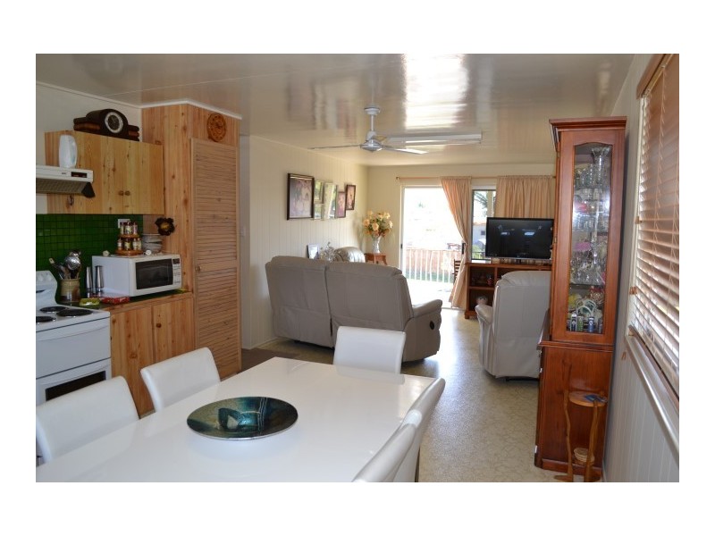 41 Riverview Drive, Burrum Heads QLD 4659