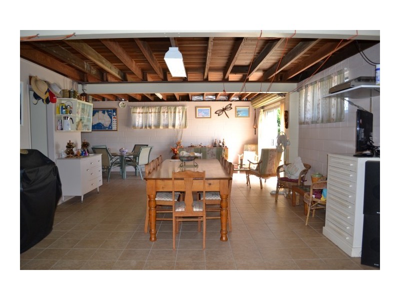 41 Riverview Drive, Burrum Heads QLD 4659