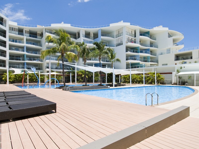 406/569 Charlton Esplanade, Urangan QLD 4655