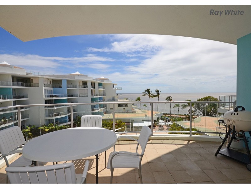 406/569 Charlton Esplanade, Urangan QLD 4655