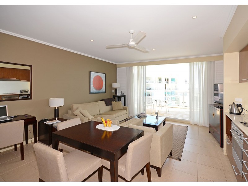 406/569 Charlton Esplanade, Urangan QLD 4655