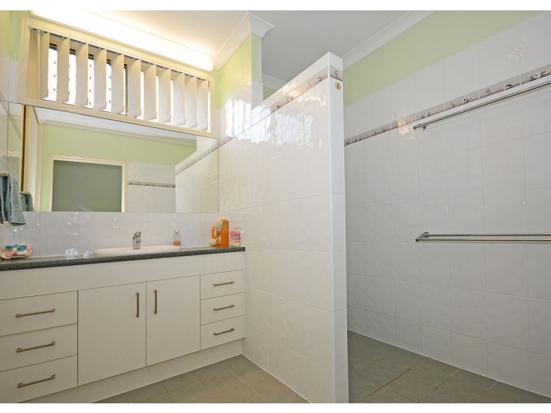 6 Torbanlea Street, Burrum Heads QLD 4659