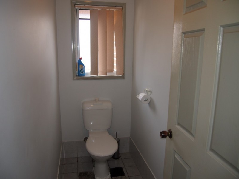 19 Wattle Street, Point Vernon QLD 4655