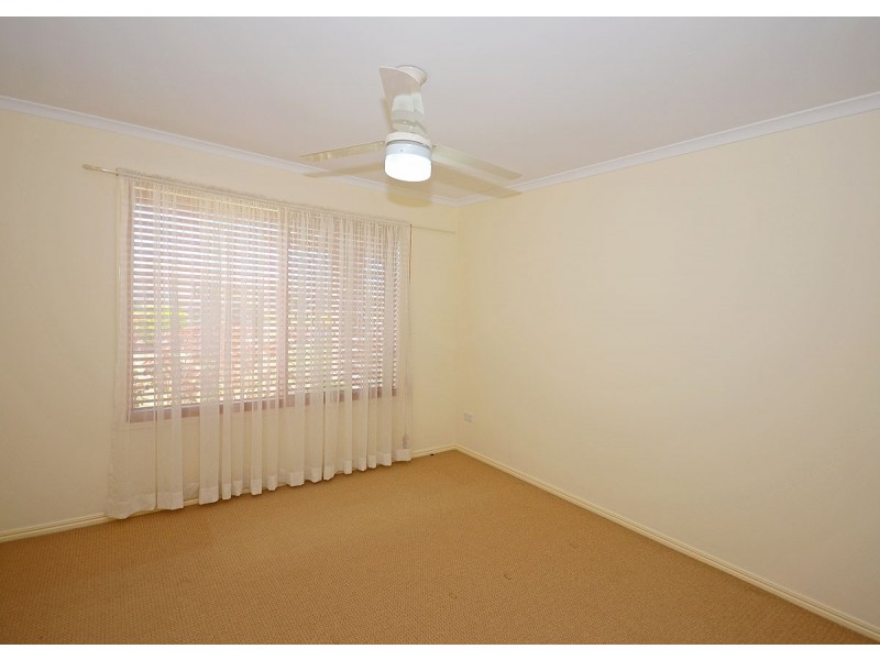 6 Malcolm Court, Point Vernon QLD 4655