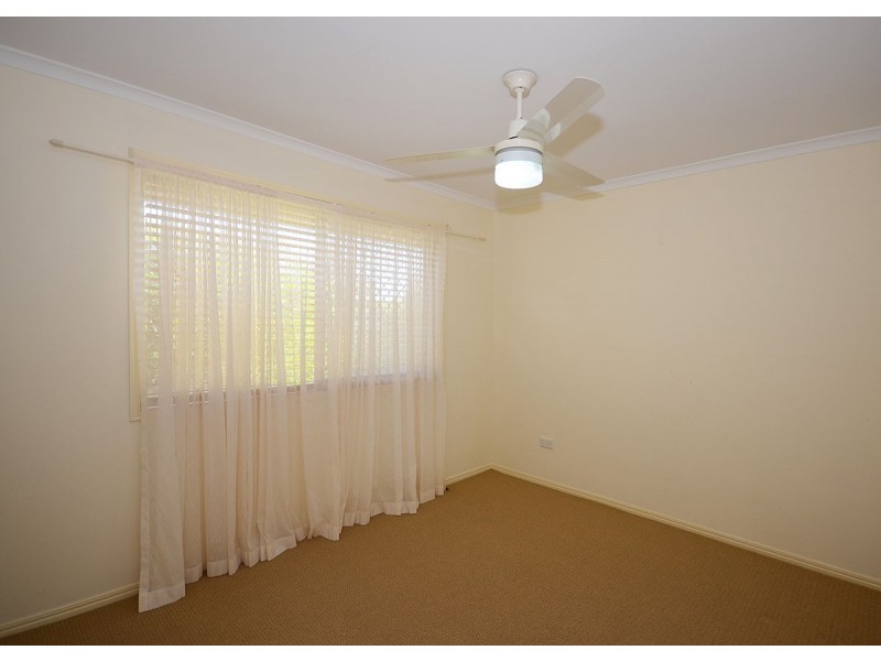 6 Malcolm Court, Point Vernon QLD 4655