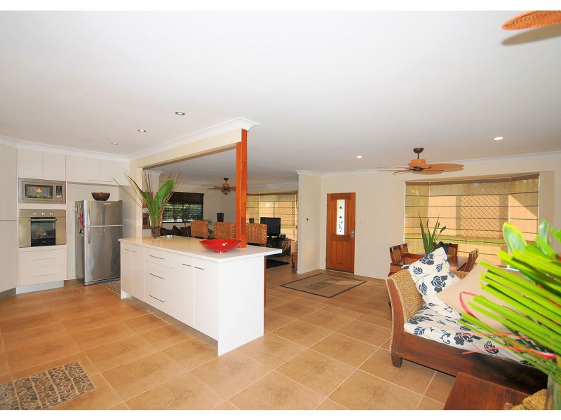 151 Garden Drive, Urangan QLD 4655