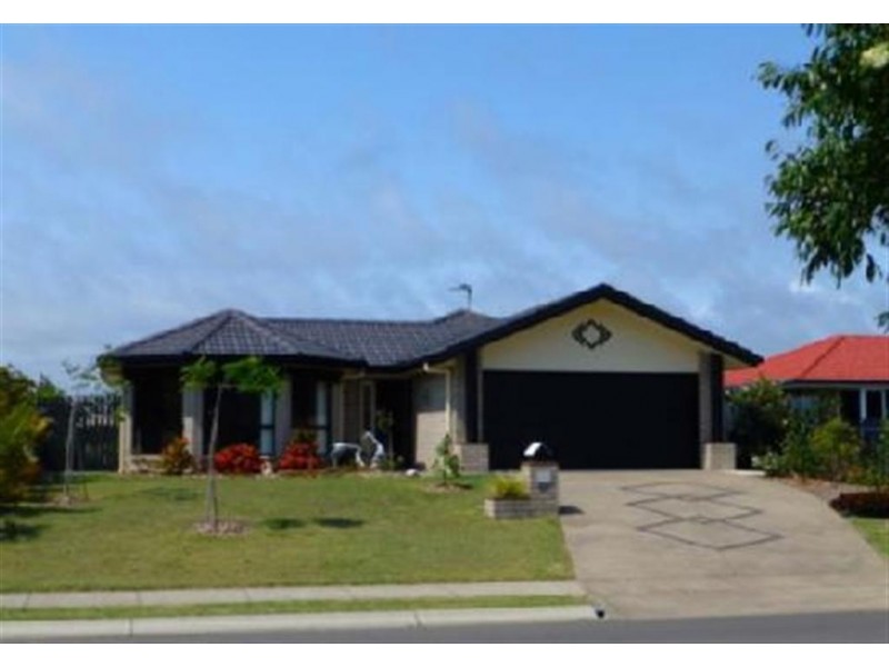 94 Wattle St, Point Vernon QLD 4655