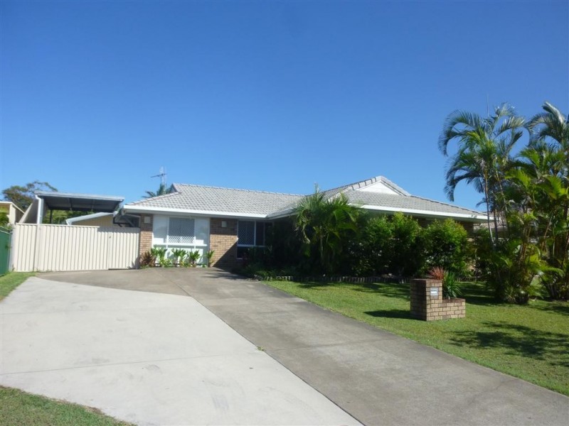 68 Aimee Drive, Urangan QLD 4655