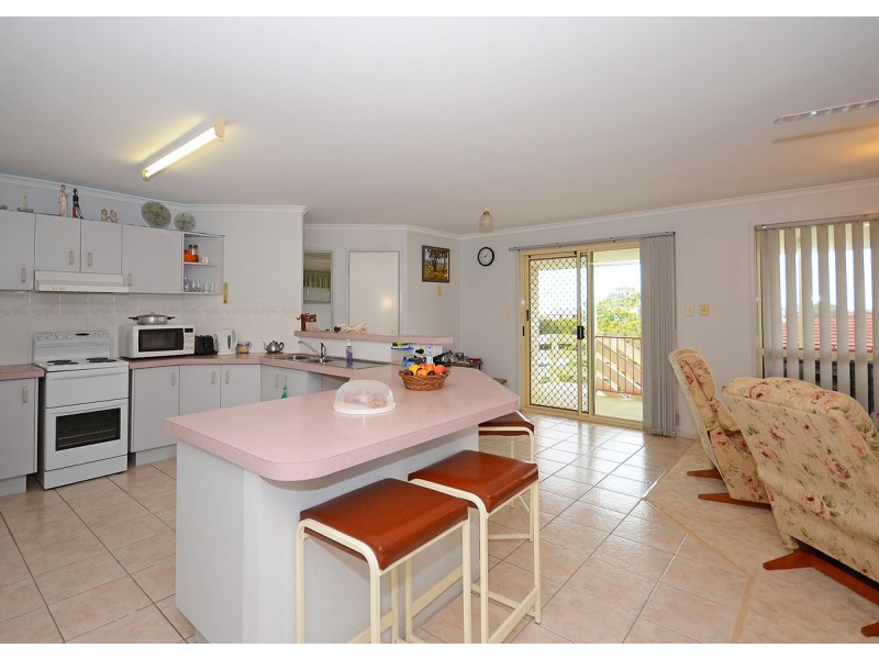 38 Hillcrest Avenue, Scarness QLD 4655