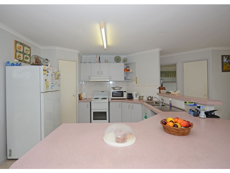 38 Hillcrest Avenue, Scarness QLD 4655