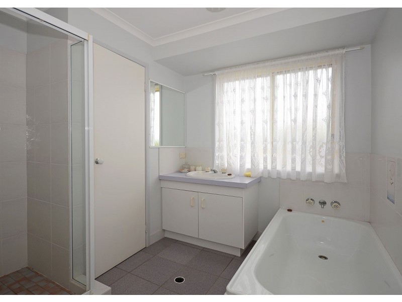 38 Hillcrest Avenue, Scarness QLD 4655