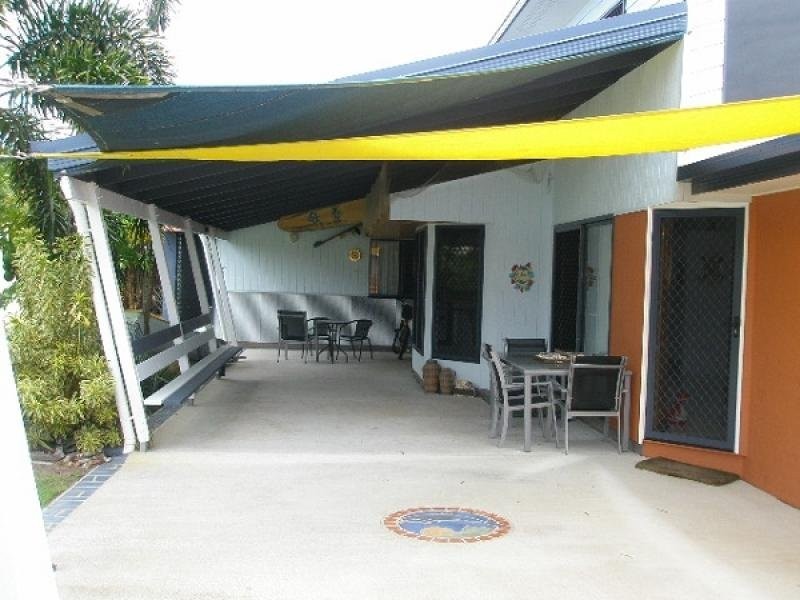 11 Warringal Court, Burrum Heads QLD 4659