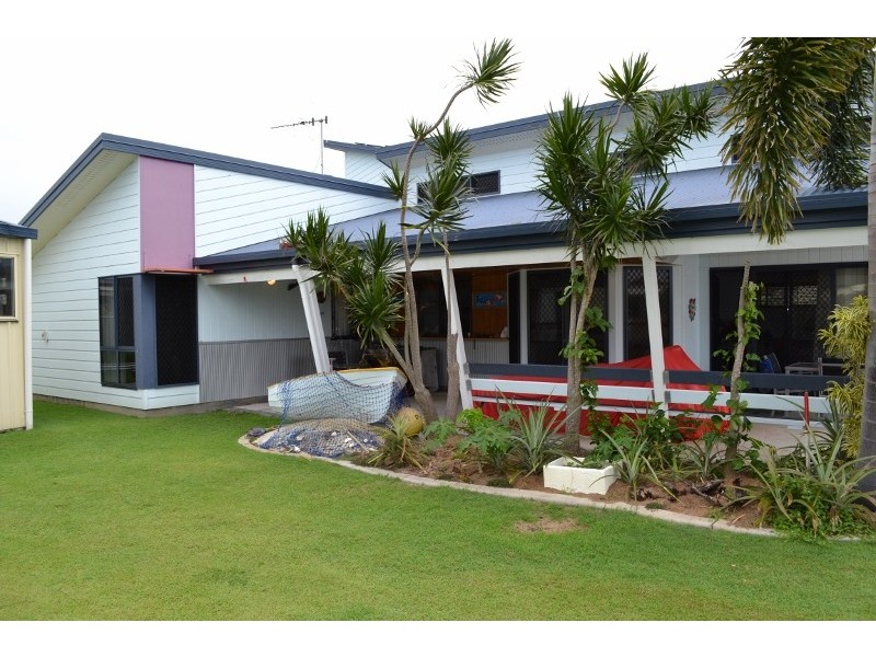 11 Warringal Court, Burrum Heads QLD 4659