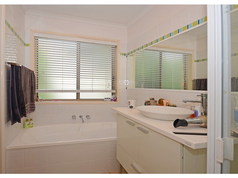 28 Wonga Street, Scarness QLD 4655