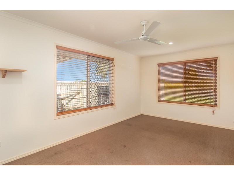 8 Wodalla Mews, Point Vernon QLD 4655