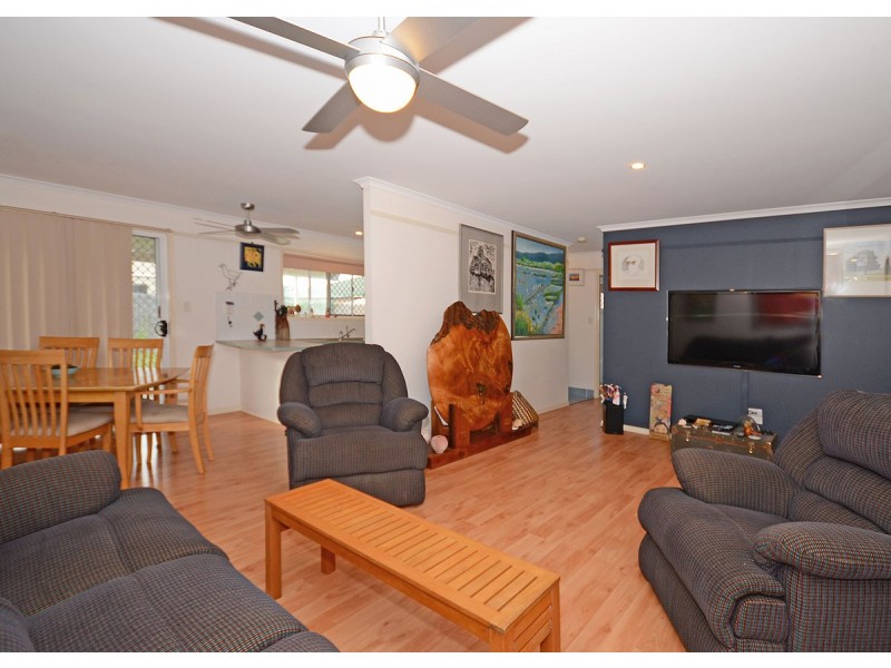 212 Pulgul Street, Urangan QLD 4655