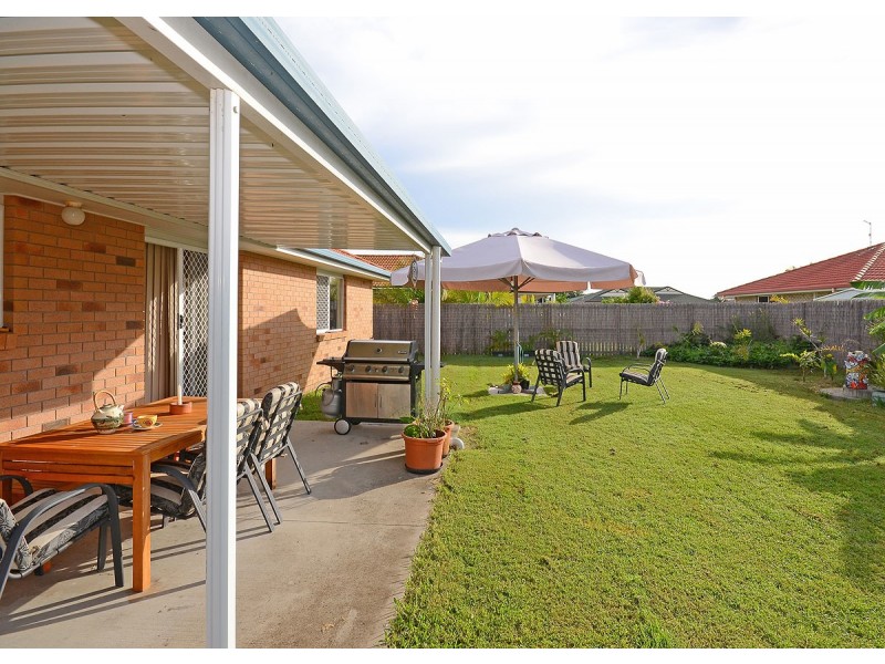 212 Pulgul Street, Urangan QLD 4655