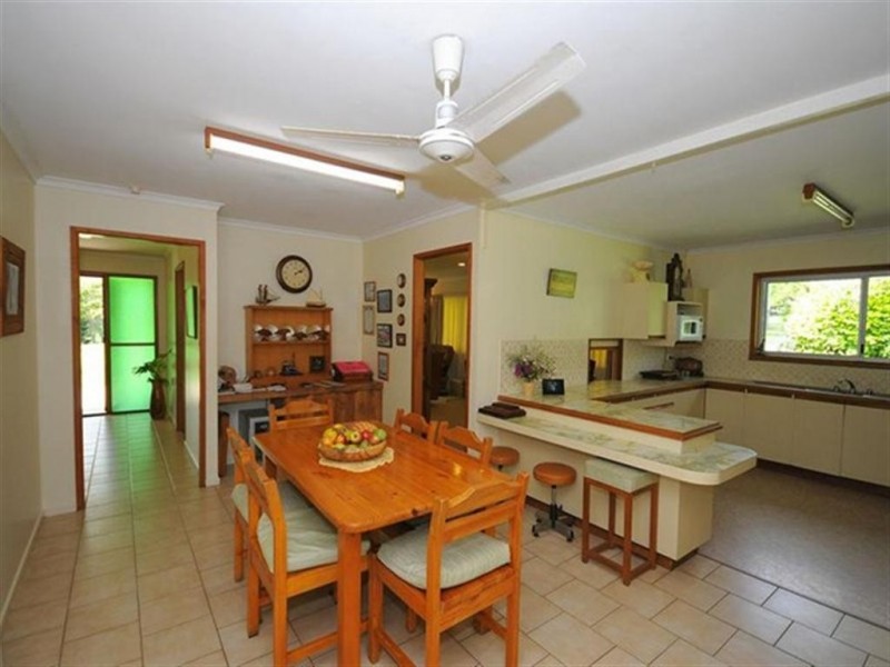 42 ROKEBY RD, Booral QLD 4655