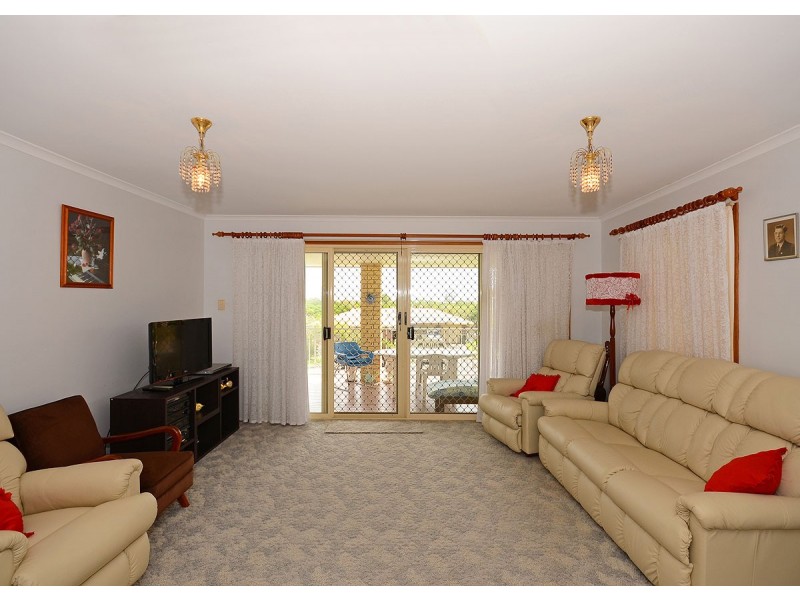 59 Hillcrest Avenue, Scarness QLD 4655